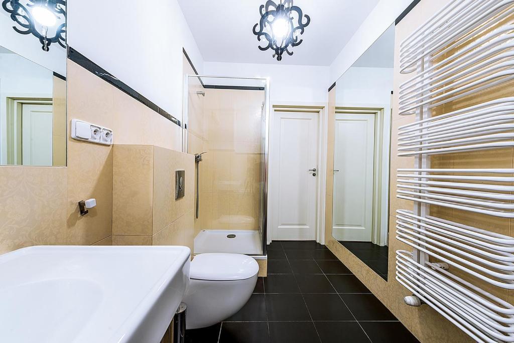Apartment Powisle With Garage Варшава Екстер'єр фото
