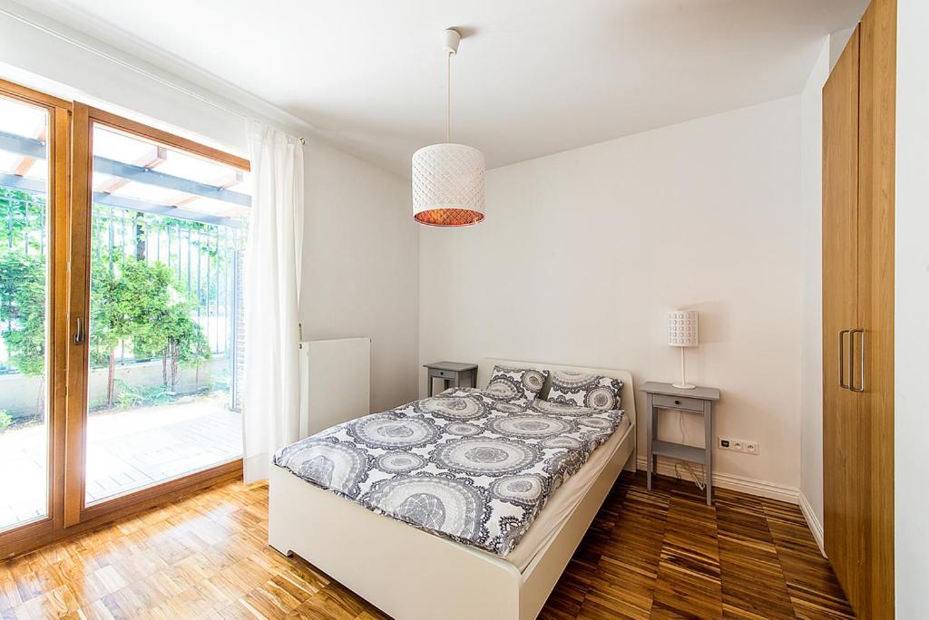 Apartment Powisle With Garage Варшава Екстер'єр фото